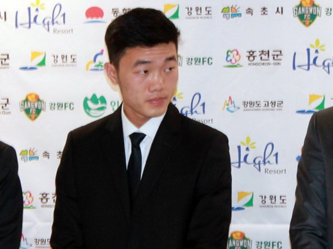 Xuân Trường ra mắt Gangwon FC: ‘Tôi chưa sánh được với anh Công Vinh’